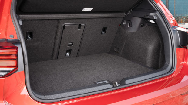 Volkswagen Golf GTI 2021 boot space