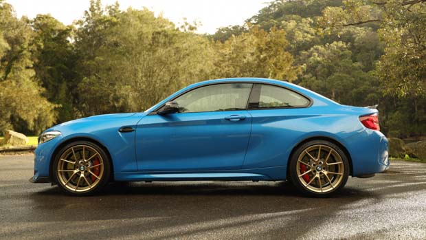 BMW M2 CS 2021 side