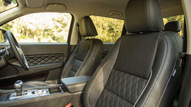 GWM Ute Cannon X 2021 seats