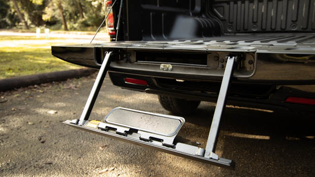 GWM Ute Cannon X 2021 tray step