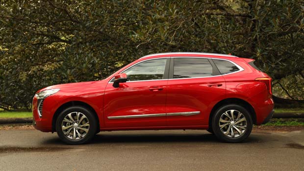 Haval Jolion 2021 side profile