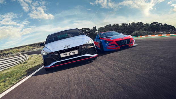 Hyundai i30 Sedan N 2022 with TCR