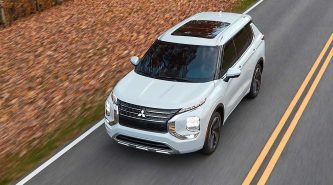 Mitsubishi Outlander 2022: plug-in hybrid confirmed with seven seats