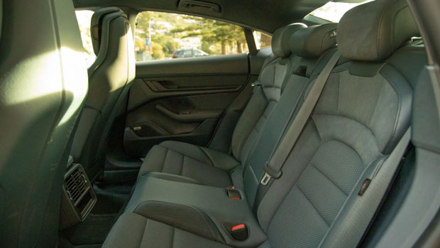 Porsche Taycan 4S 2021 back seats