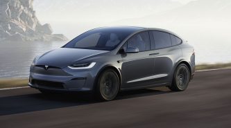 Tesla Model X 2022: refreshed interior with fire-breathing Plaid added to the range