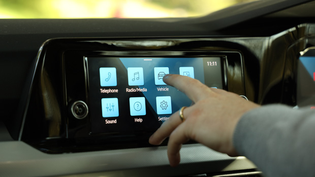 Volkswagen Golf base 2021 touchscreen close up