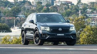 Volkswagen Touareg 210TDI Wolfsburg 2021 review