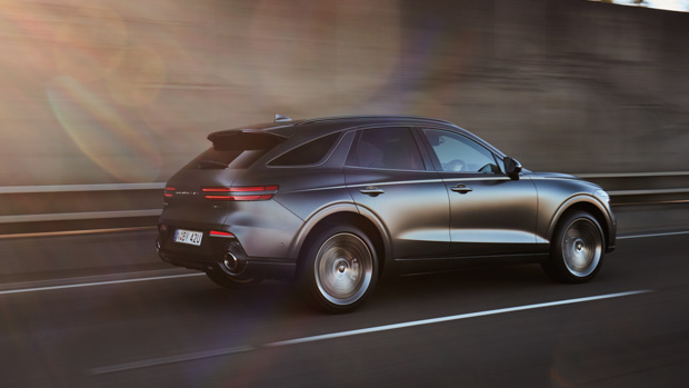 Genesis GV70 3.5 2022 grey side profile