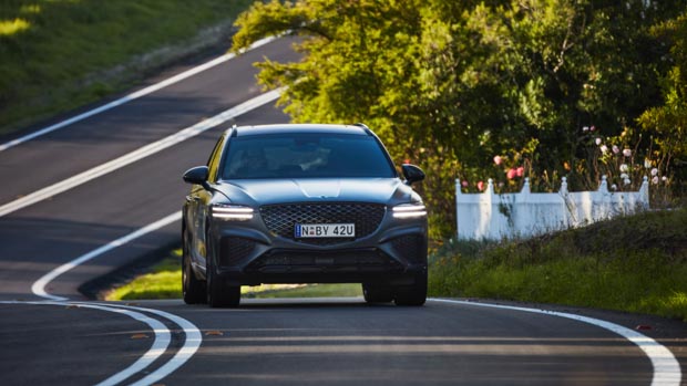 Genesis GV70 3.5 2022 front end