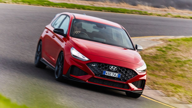 Hyundai i30 N 2021 front 3/4 track
