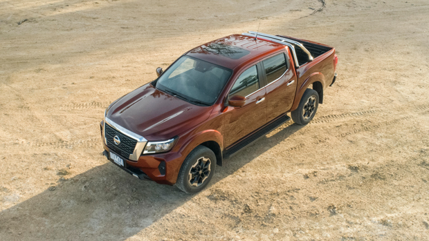 Nissan Navara 2021 front 3/4