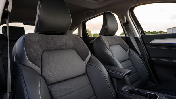 Renault Arkana 2021 seats