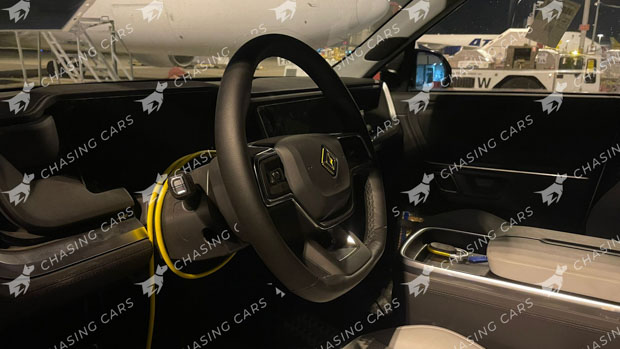 Rivian R1S interior 2022 new watermark
