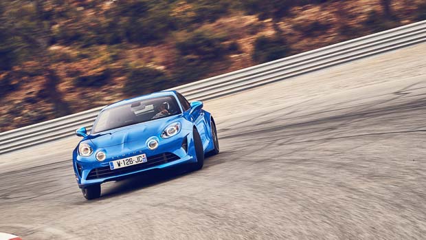 Alpine A110 2021 drifting