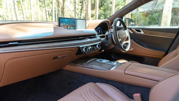 Genesis G80 2.2D Interior