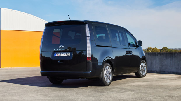 Hyundai Staria 2022 rear 3/4