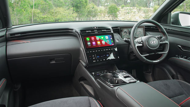 Hyundai Tucson 2022 N Line interior