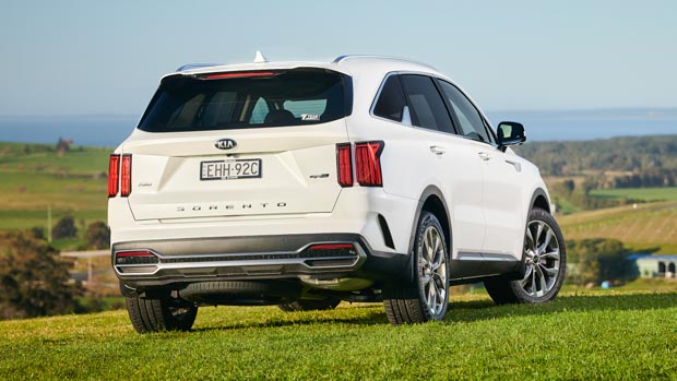Kia Sorento GT-Line 2020 rear 3/4 static