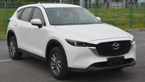 Mazda CX-5 2022 spy shot front