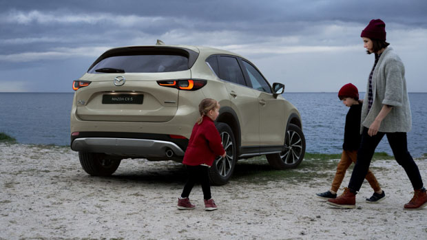 Mazda CX-5 2022 rear
