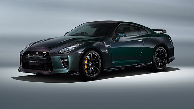 Nissan GTR 2022 front 3-4
