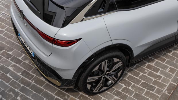 Renault Megane E-Tech 2022-6