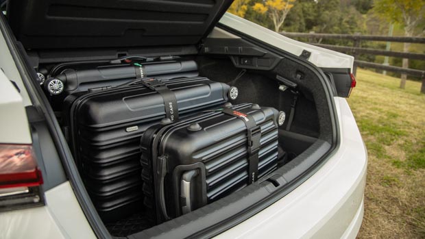 Skoda Octavia 110TSI Ambition 2021 boot space