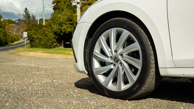 Skoda Octavia 110TSI Ambition 2021 wheels