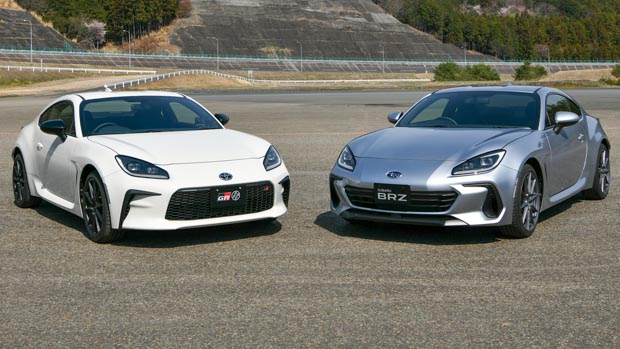 Subaru BRZ and Toyota GR 86 2022 front ends