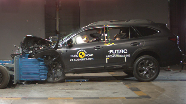 Subaru Outback 2022 ANCAP testing side