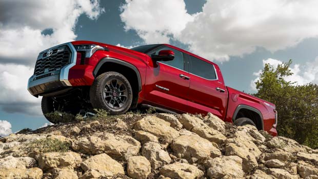 Toyota Tundra Limited 2022 front hill