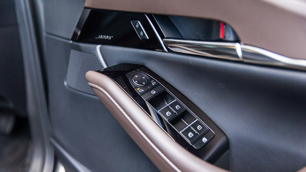 2021 Mazda CX30 interior door pocket