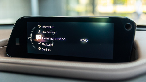 2021 Mazda CX30 multimedia display