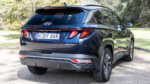 2021 Hyundai Tucson Elite 2.0D blue exterior rear