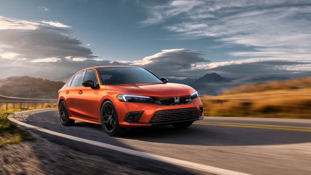 Civic Si driving