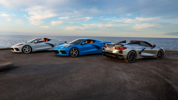 Chevrolet Corvette 2022 coupe and convertible