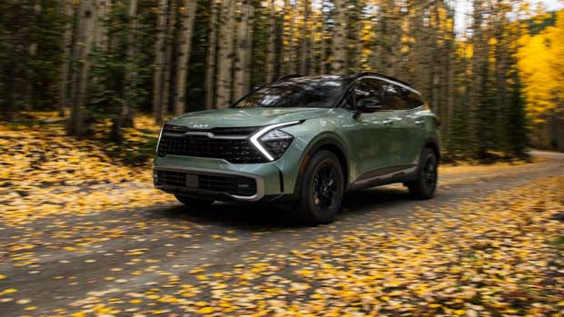 Kia Sportage X-Pro 2022 front 3/4 driving