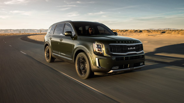 Kia Telluride 2022 front 3/4 driving