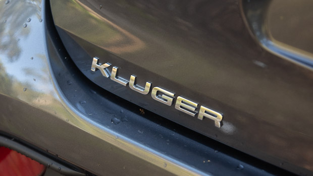 Toyota Kluger GX Hybrid 2021 Badge