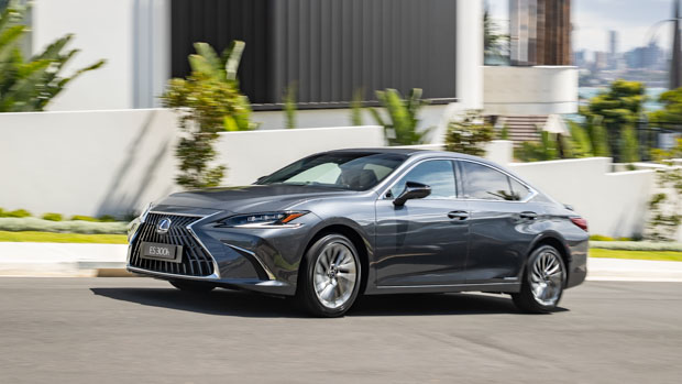 Lexus ES 300h Sports Luxury 2022 grey driving