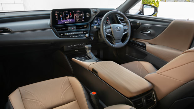 Lexus ES 300h Sports Luxury 2022 interior