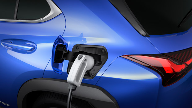 Lexus UX 300e charge port