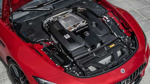 Mercedes-AMG SL 2022 4L V8 engine