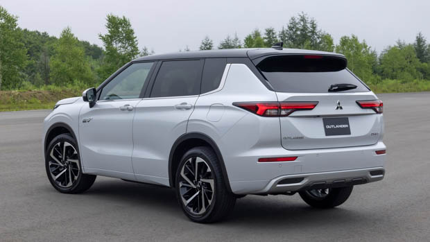 Outlander PHEV rear 3/4