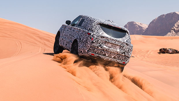 Range Rover 2022 desert testing camo