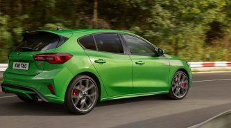 Ford Focus ST 2022: upgraded connectivity, new paint and interior set for fast ford