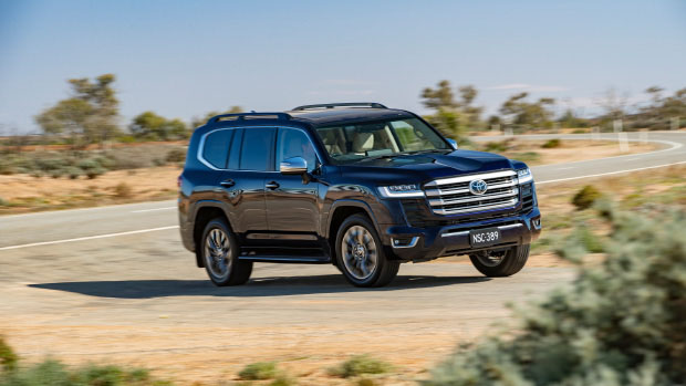 Toyota Land Cruiser 2022 Sahara ZX blue