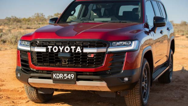 Toyota Land Cruiser 2022 GR Sport red grille
