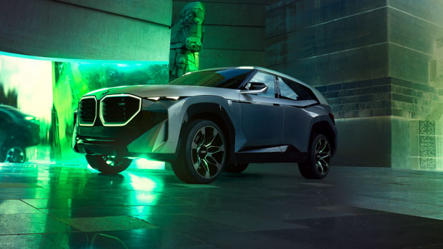 BMW Concept XM 2022 front 3/4