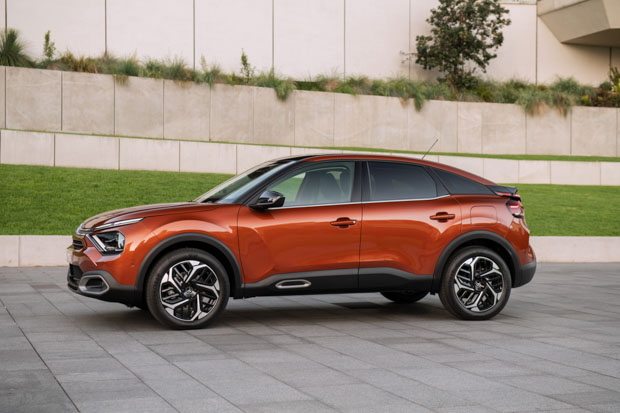 Citroen C4 Shine 2022 profile